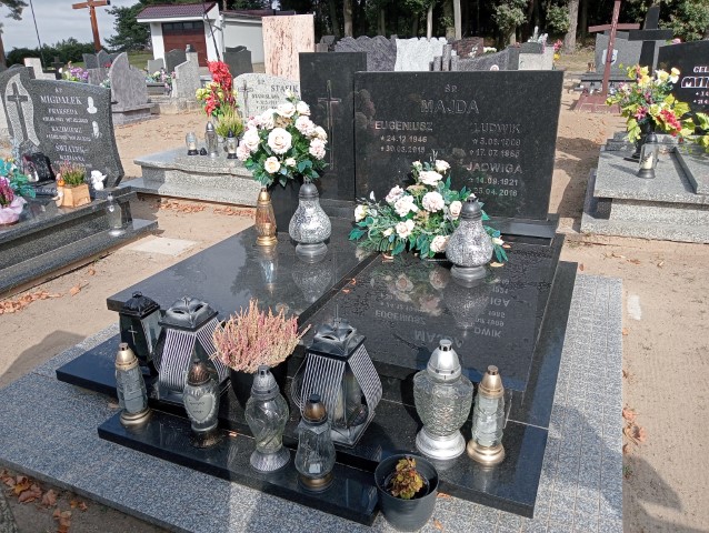 Grób Eugeniusz Majda